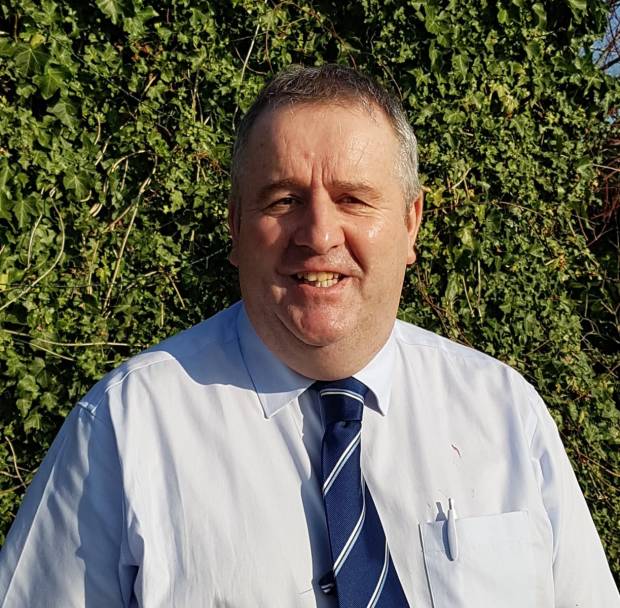 National Ayrshire Show 2019 Judge Gilmour Lawrie