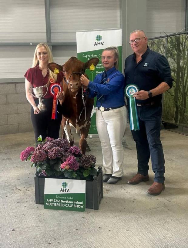 Showmanship Champion : Hollie Keenan